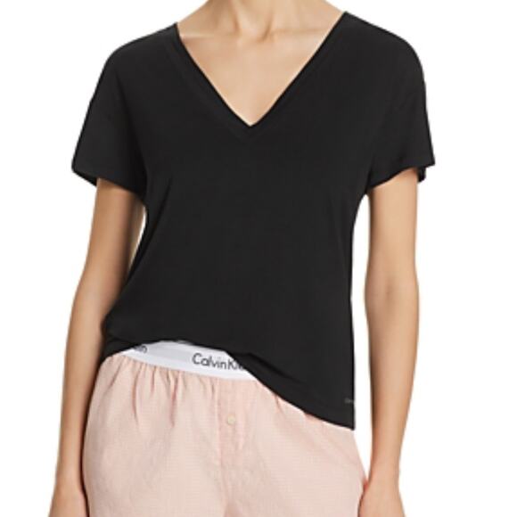 Calvin Klein Tops - Calvin Klein Flirty Black Short-Sleeve V-Neck Tee NWT Size Small